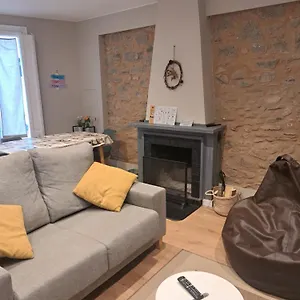https://piso-centro-de-camprodon-con-chimenea.catalonia-hotels.com